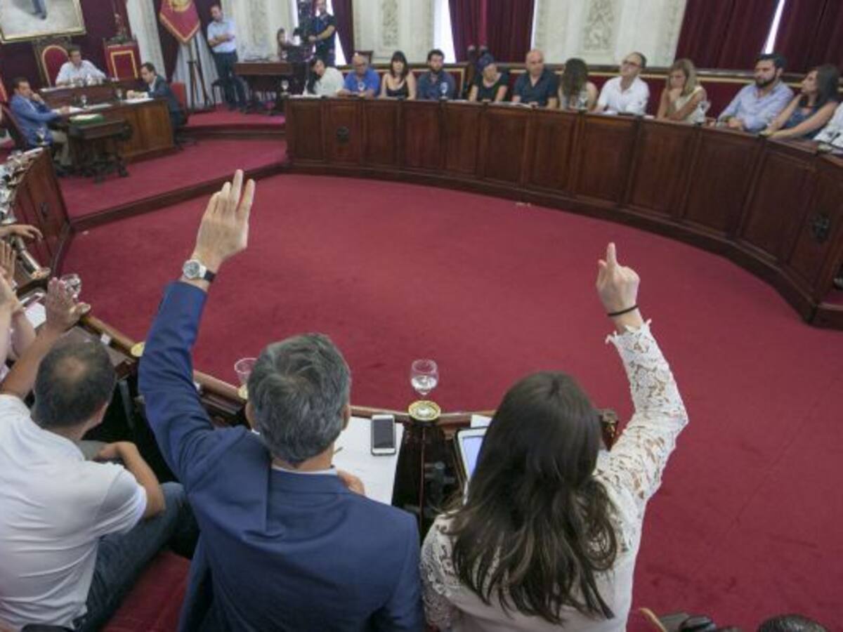 La oposición tumba los presupuestos municipales