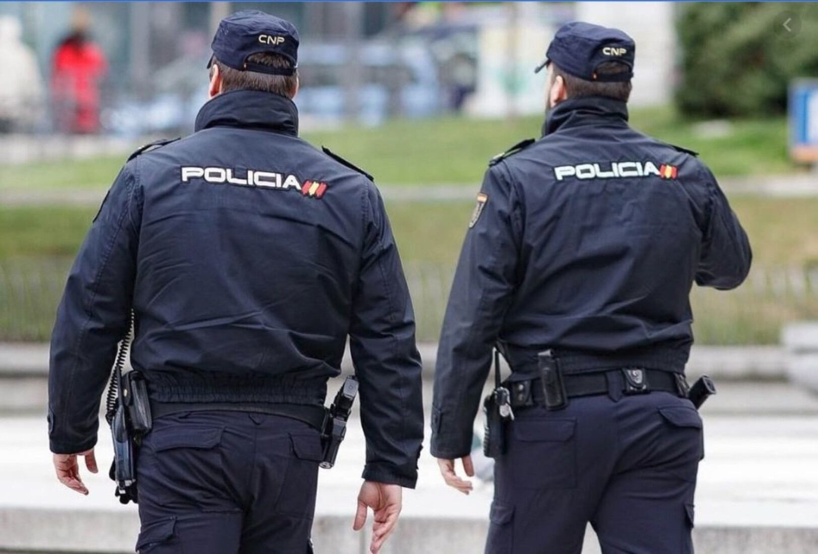 Fueron retenidos en un centro comercial de Málaga hasta la llegada de la Policía