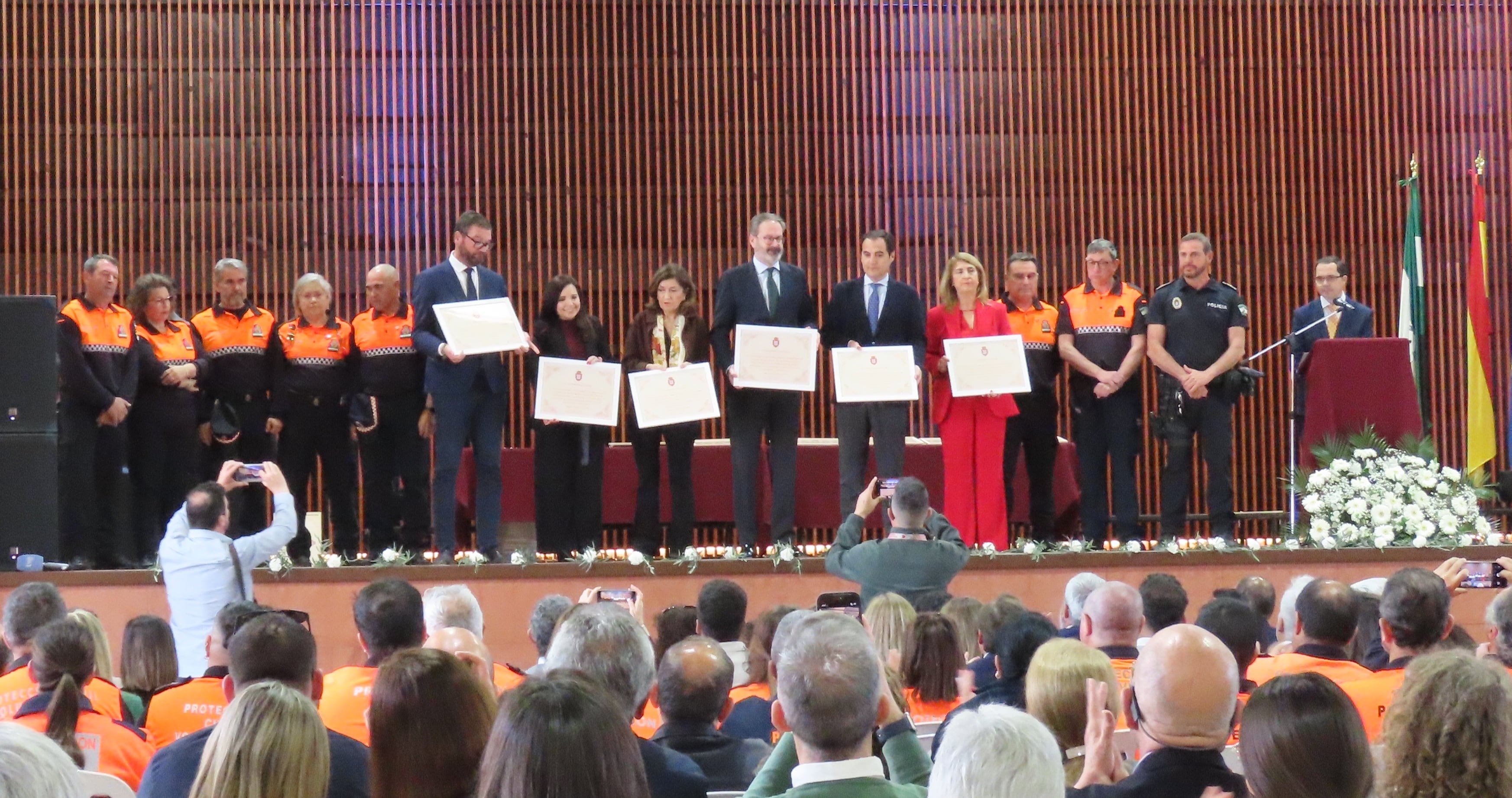 El Ayuntamiento reconoce a las administraciones por las labores de rescate y atención a las víctima del accidente ferroviario de Adamuz