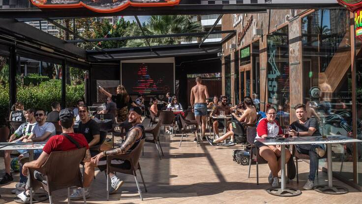 La Columna de Carlos Arcaya: «Benidorm, el motor turístico de la Costa Blanca, vuelve a ponerse en marcha» | 12/05/2020