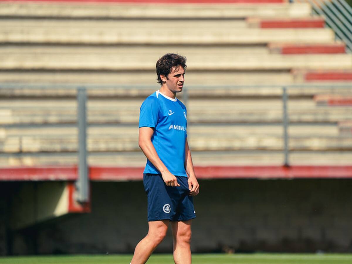 L'FC Andorra apuntala el seu projecte amb la renovació de Bomba