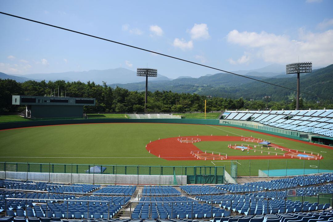 El estadio de béisbol de Fukushima Azuma.