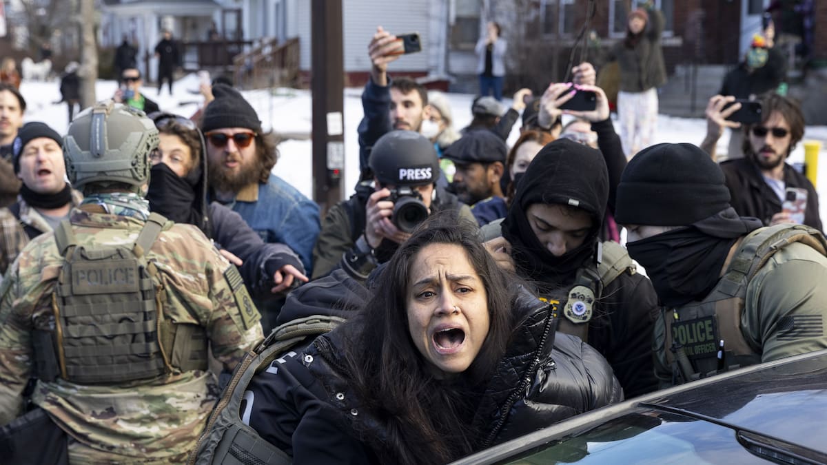 "Que no se resistan si van a ser arrestados": el consejo de la organización que forma a los activistas de Minneapolis
