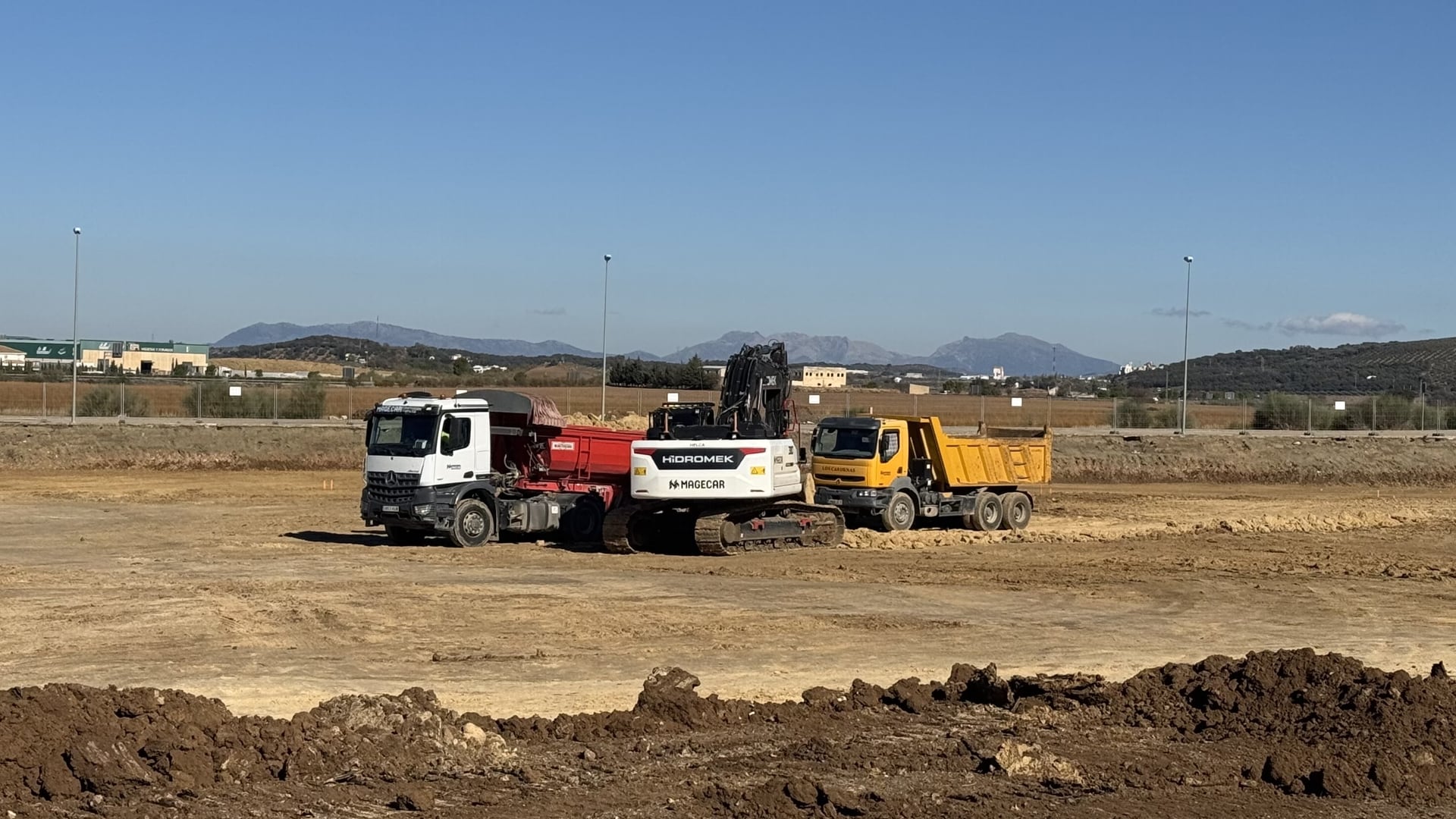 Primera piedra del centro logístico de Agua Mineral San Benedetto en Villanueva del Trabuco