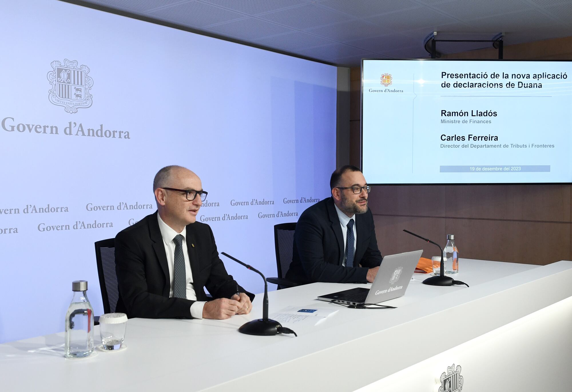 El ministre de Finances, Ramón Lladós, i el director de tributs i fronteres, Carles Ferreira