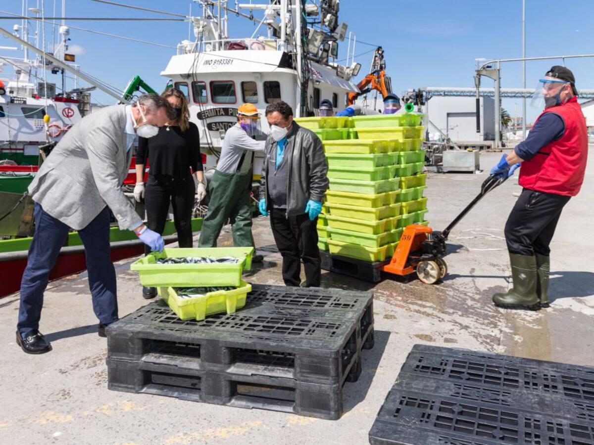 Sanidad facilita 800 test a la Federación de Cofradías de Pescadores