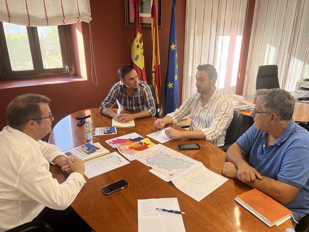 Reunión entre el Ayuntamiento de Pedro Muñoz y la CUAS Masa Mancha Occidental II