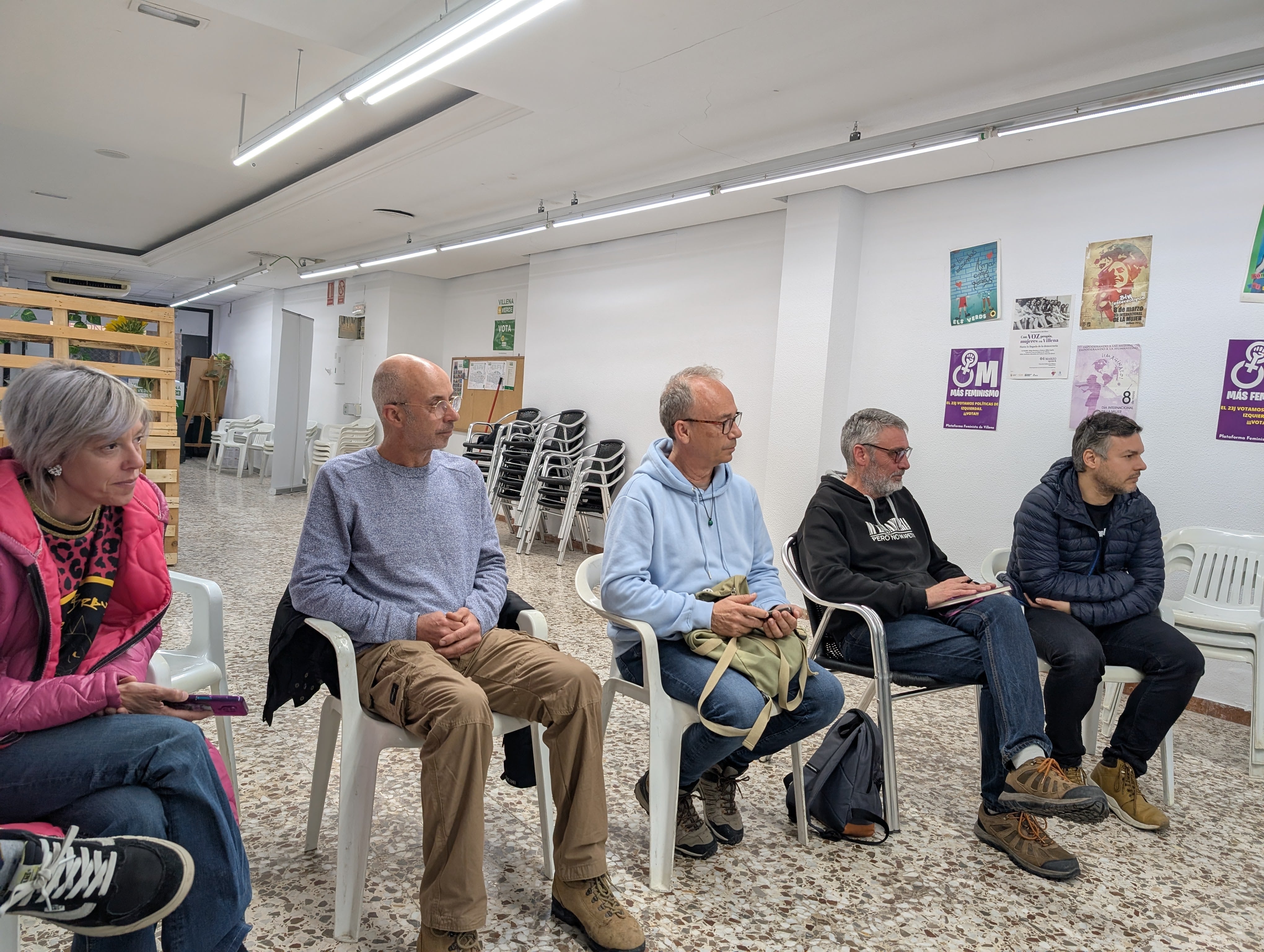 Momento de la reunión este lunes en Villena