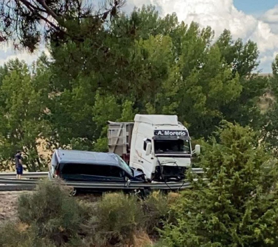 Accidente en la CL 605, en el término municipal de Anaya ocurrido en septiembre de 2021. 