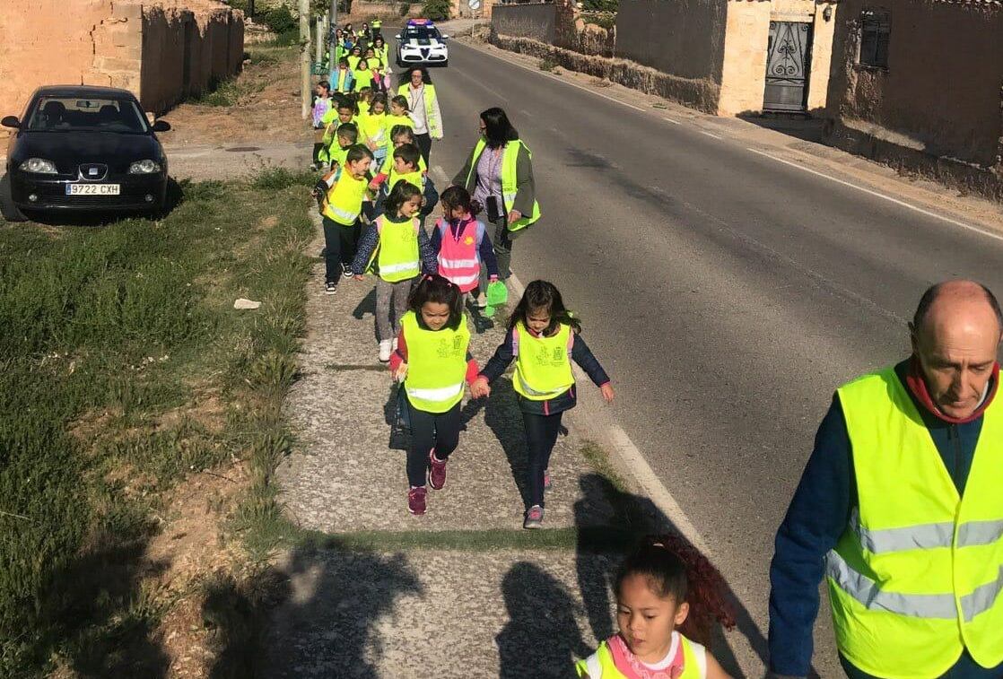 Los estudiantes recorren la travesía urbana en Peñaranda de Duero