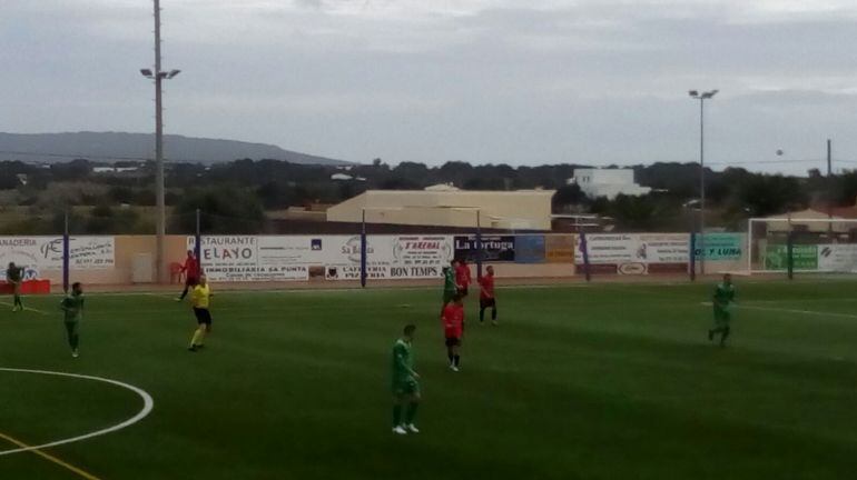 Imagen del partido jugado ayer en Sant Francesc