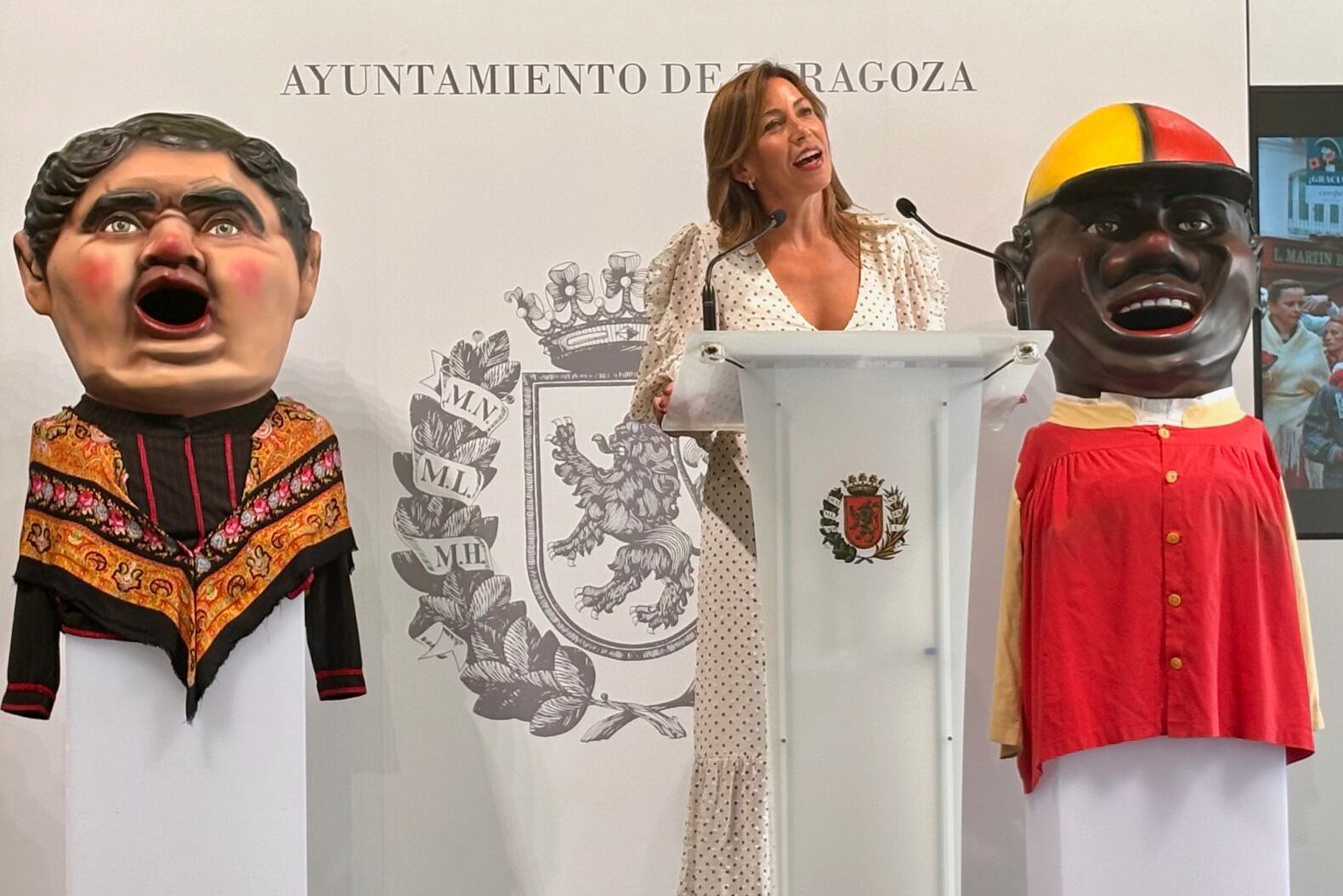 ZARAGOZA, 16/09/2025.- La alcaldesa de Zaragoza, Natalia Chueca, presenta las Fiestas del Pilar 2025 de Zaragoza, que comenzarán el próximo 4 de octubre, este martes. EFE/Marcos Díaz
