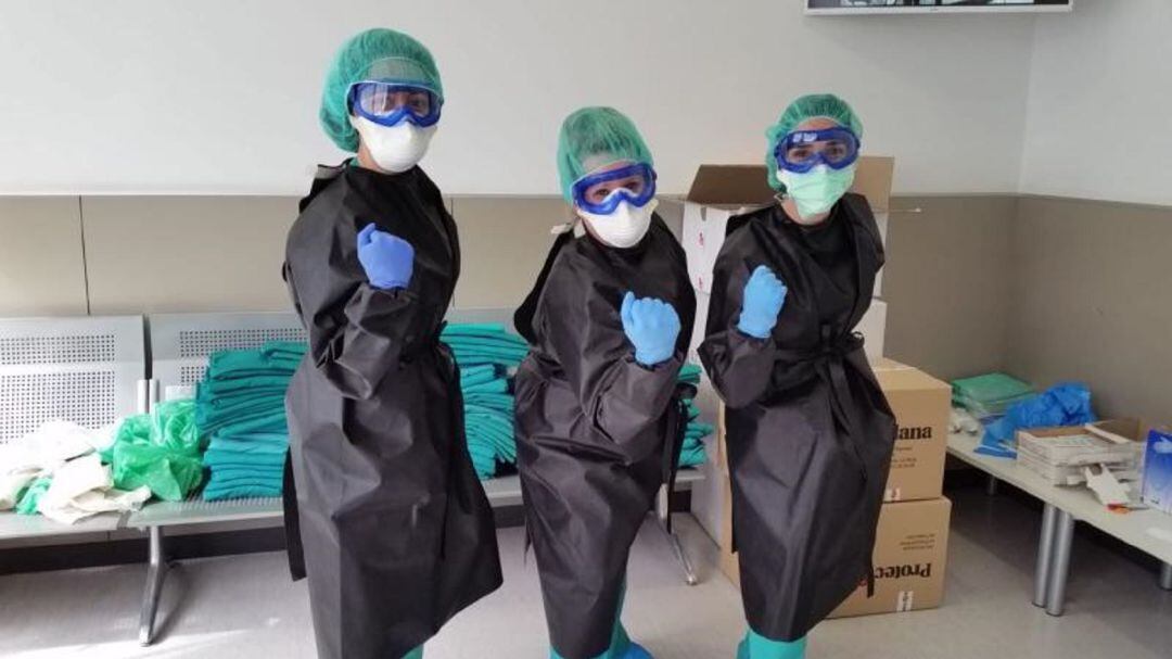 Personal sanitario estrena el material fabricado por las empresas.