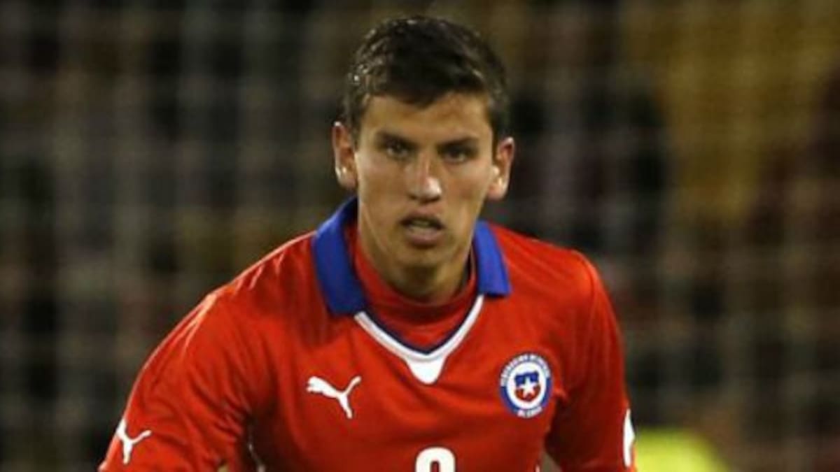 Lichnovsky cedido hasta 2017