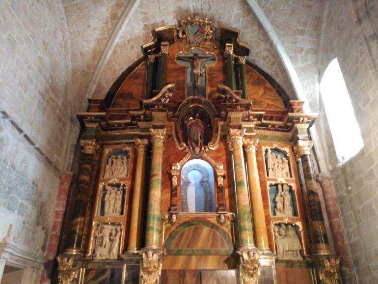 Retablo del altar mayor del Museo Sacro de San Juan