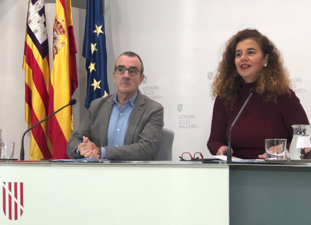Juan Pedro Yllanes i Pilar Costa han explicat la suspensió de llicències.