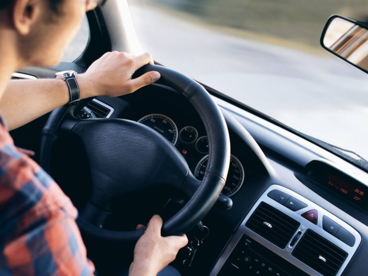 Autoescuelas navarras piden más examinadores fijos: "Esperemos no lamentar en verano que se haga más embudo"