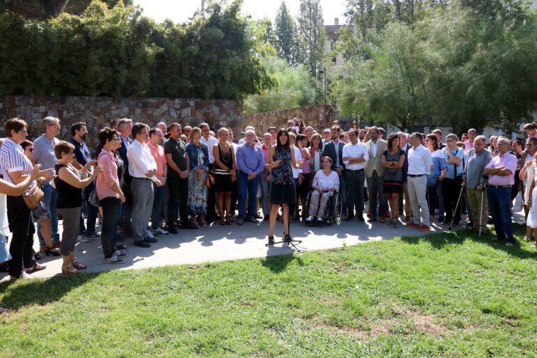 L&#039;alcaldessa de Santa Coloma de Gramenet, Núria Parlon, ha anunciat la seva candidatura a les primàries del PSC acompanyada de nombrosos dirigents socialistes catalans