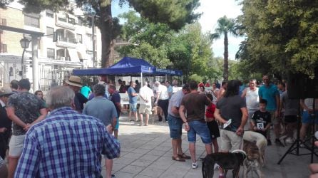 Ambiente que se daba en el Paseo Primero de mayo, con el numeroso público asistente