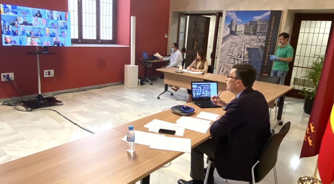 José Ballesta durante la videconferencia mantenida esta mañana