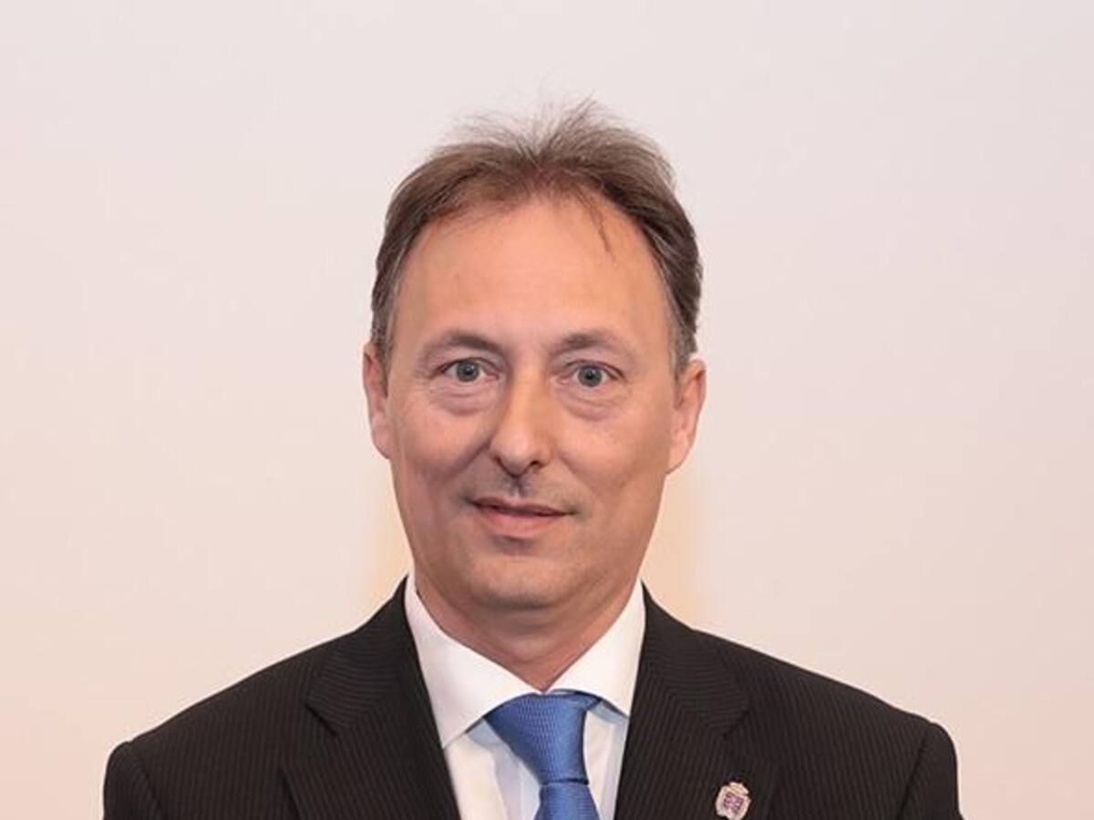 Sanabria llora el fallecimiento de Manuel Antonio Santiago