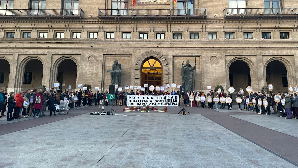 Protestas por el recorte en participación y cooperación en Zaragoza: "Llegaremos a miles de personas menos"