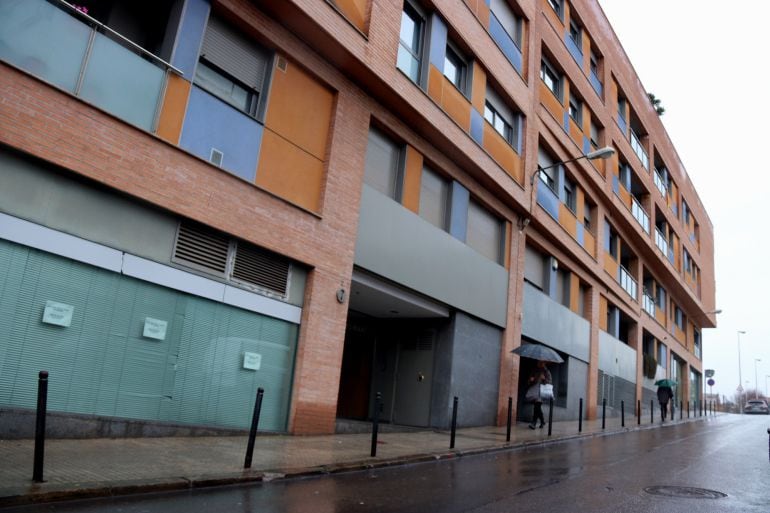 L'edifici de Terrassa on s'ha trobat el cos sense vida d'un home gran el 26 de gener de 2018