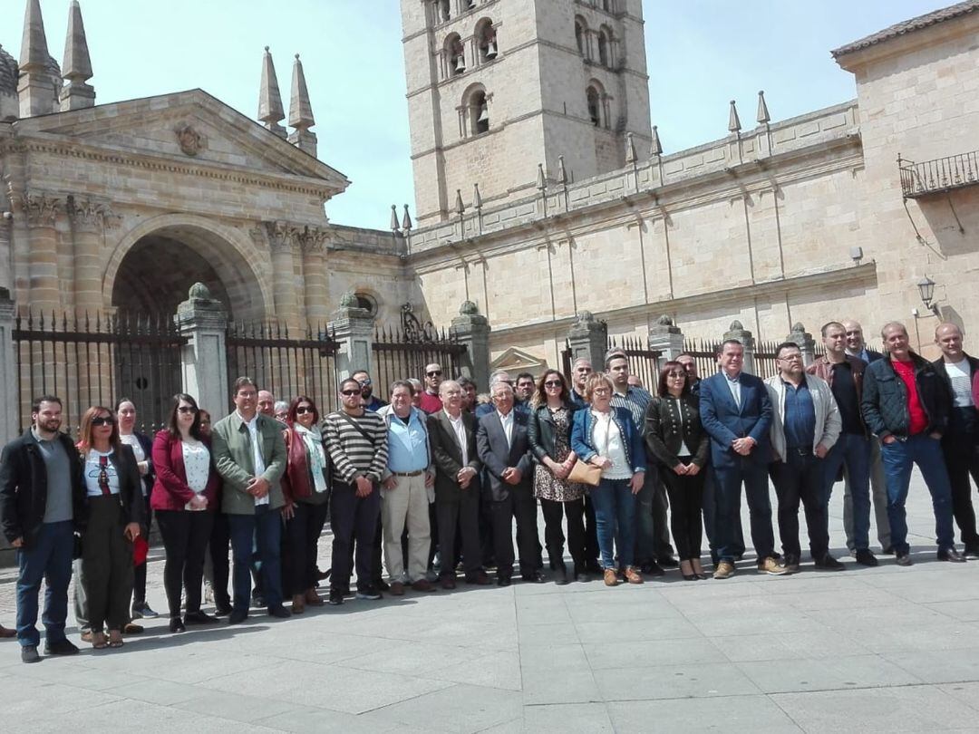 Los candidatos de Ciudadanos en la Plaza de la Catedral de Zamora
