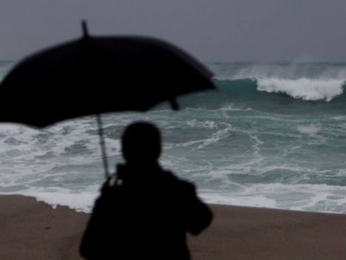 El temporal 'Félix' se deja sentir ya en la costa