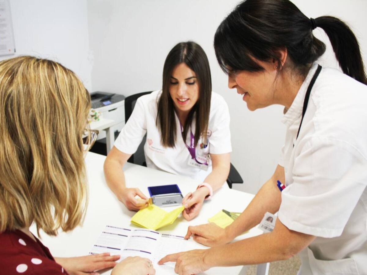 Más de 5.000 viajeros pasan por el Centro de Vacunación Internacional del Hospital del Vinalopó