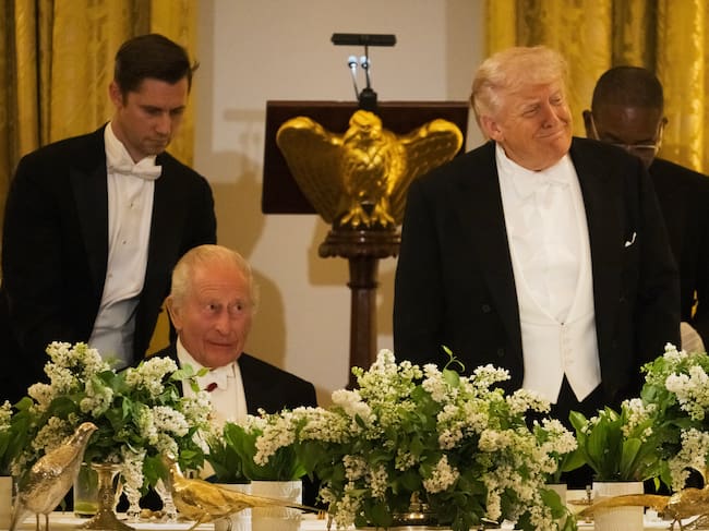 El presidente de EEUU, Donald Trump, y el rey de Inglaterra, Carlos III, en la Casa Blanca.