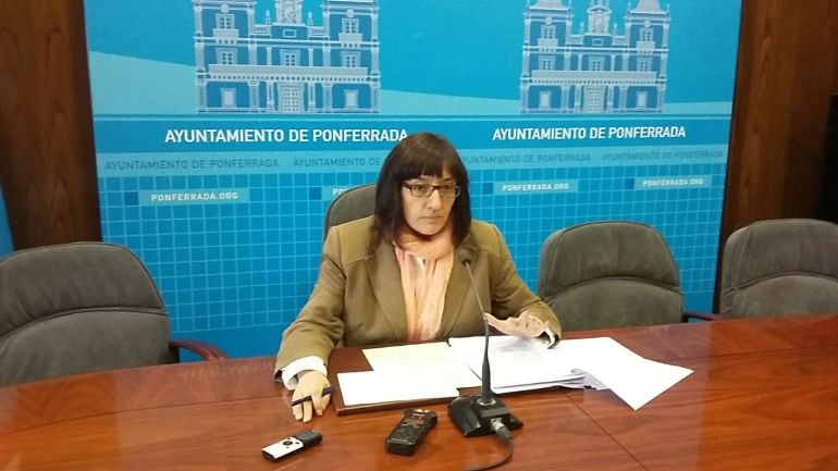 Amparo Vidal en un momento de la comparecencia