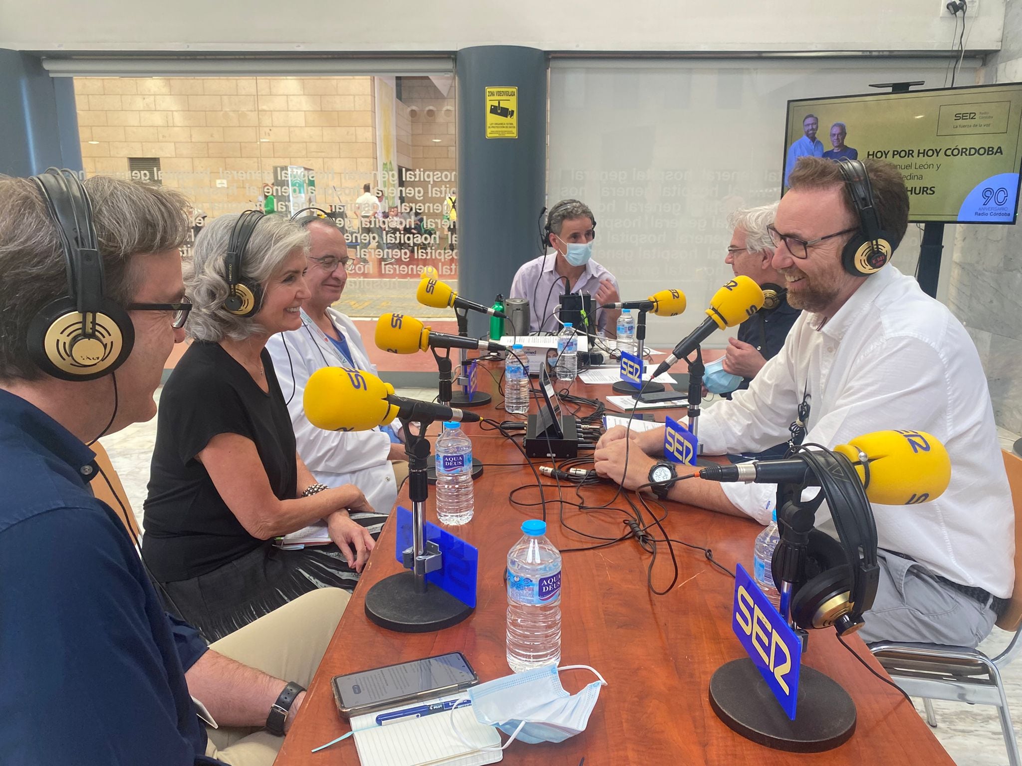 Con José Luis Gómez de Hita, Rafi Belmonte y Sebastián Rufián entrevistados  por José Manuel León y Ramón Medina