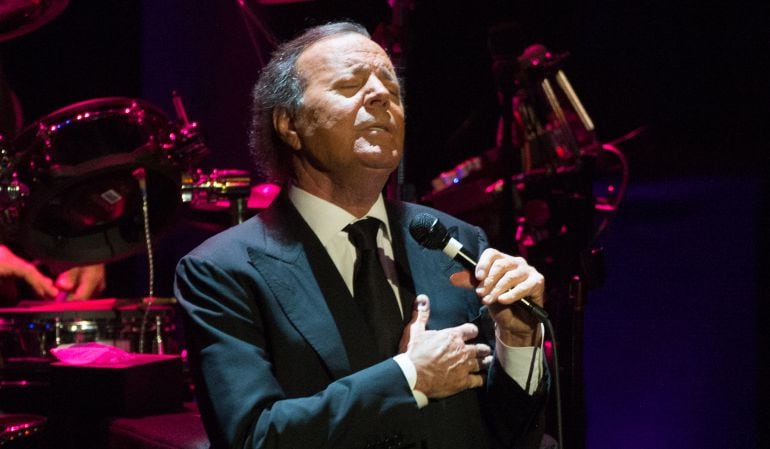 Julio Iglesias tendrá su propia serie de televisión. 