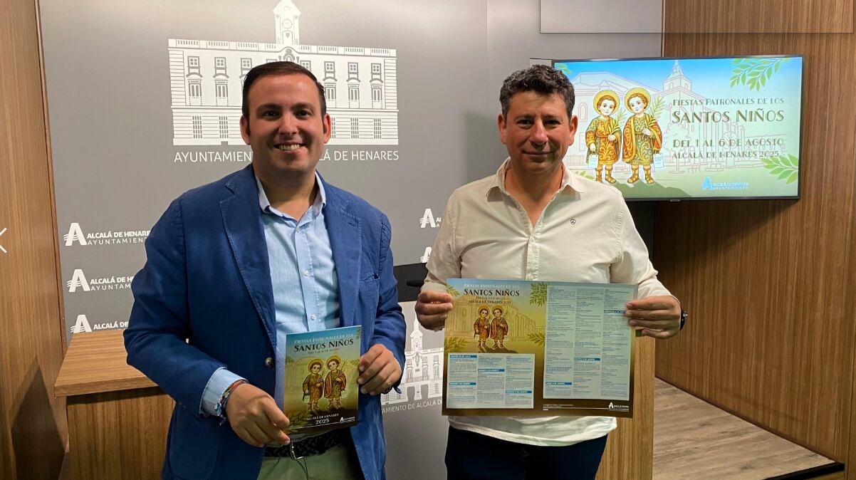 Antonio Saldaña y Vicente Pérez. Presentación de las Fiestas de Los Santos Niños.