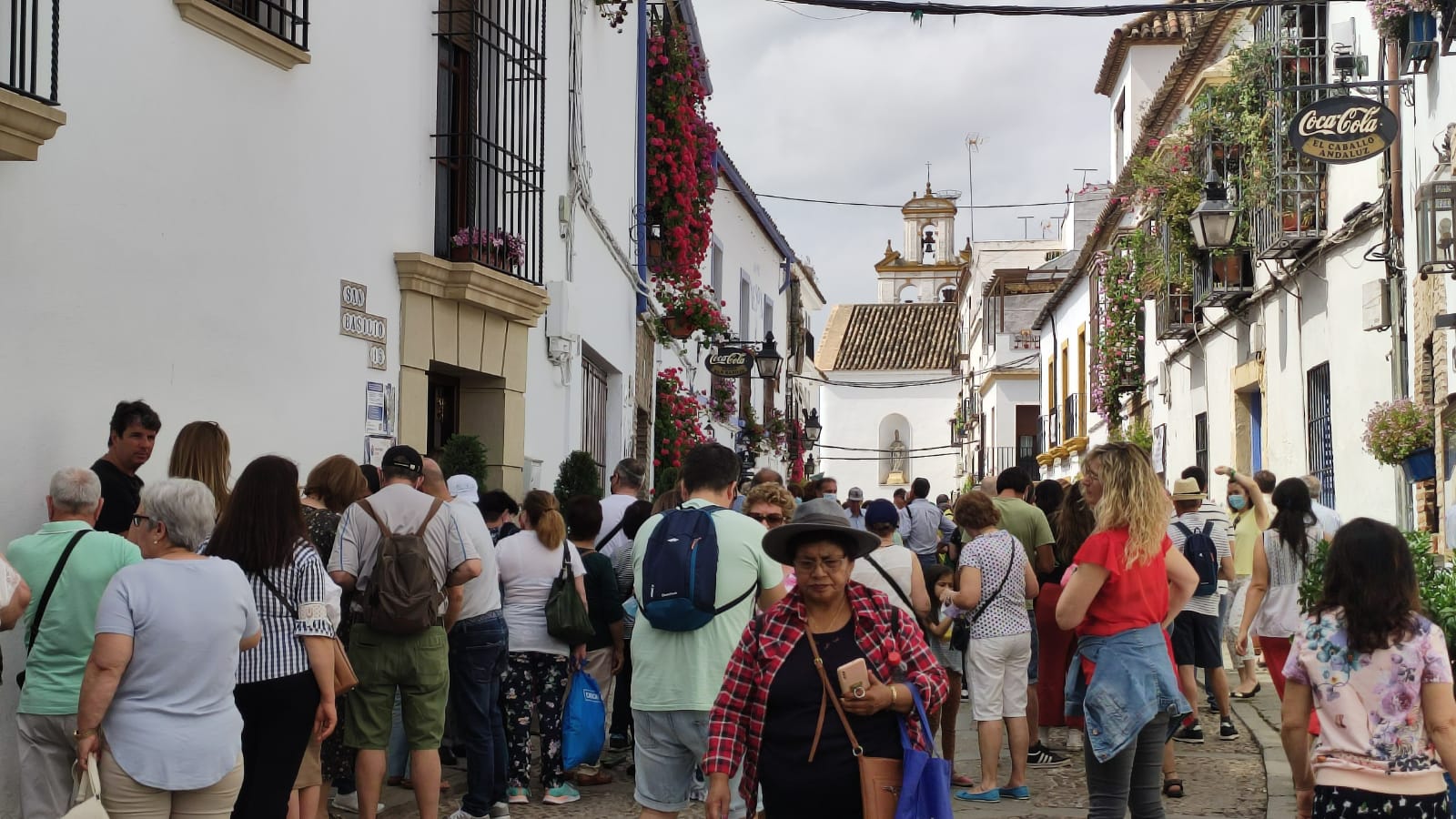 Colas en los patios de Córdoba 2022. Barrio de San Basilio y el Alcázar VIejo 202