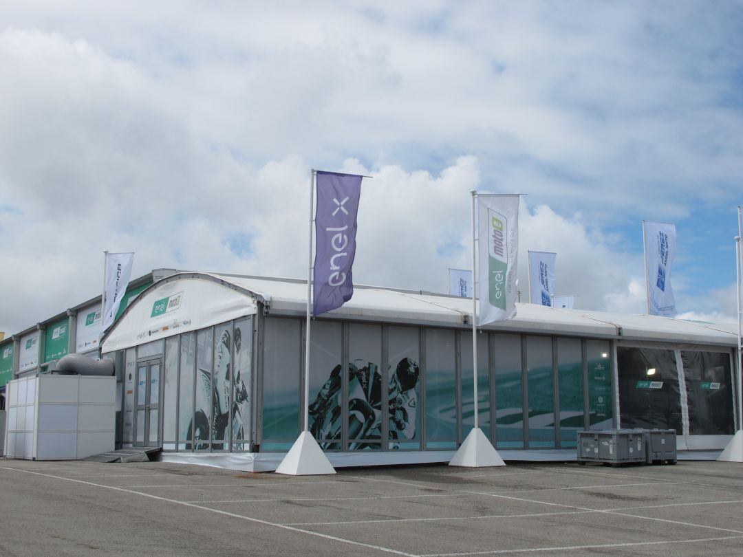 Carpa de MotoE en el Circuito de Jerez 