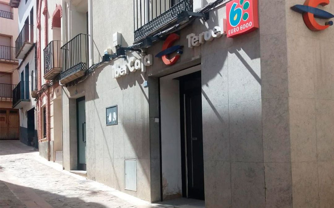 Sucursal bancaria en Oliete (Teruel)