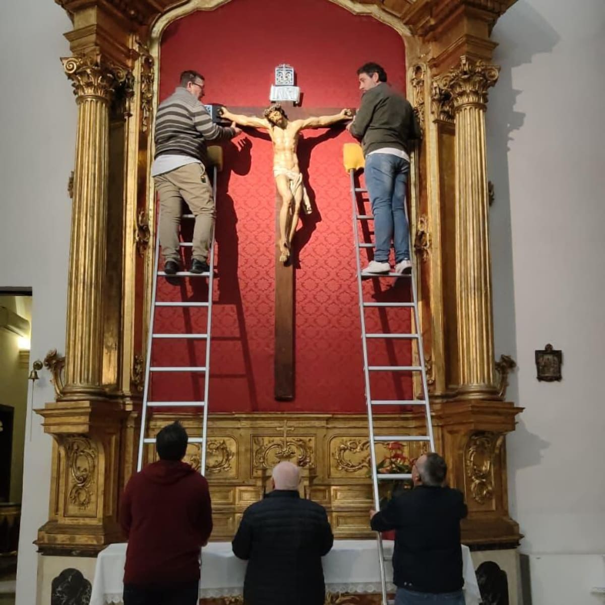 El engranaje invisible de la Semana Santa: así se construye una procesión en Murcia