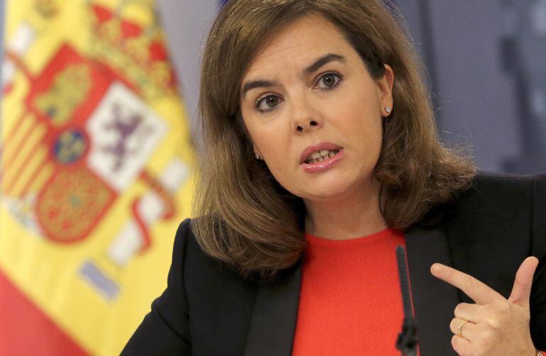 La vicepresidenta del Gobierno, Soraya Sáenz de Santamaría, durante la rueda de prensa posterior a la reunión del Consejo de Ministros