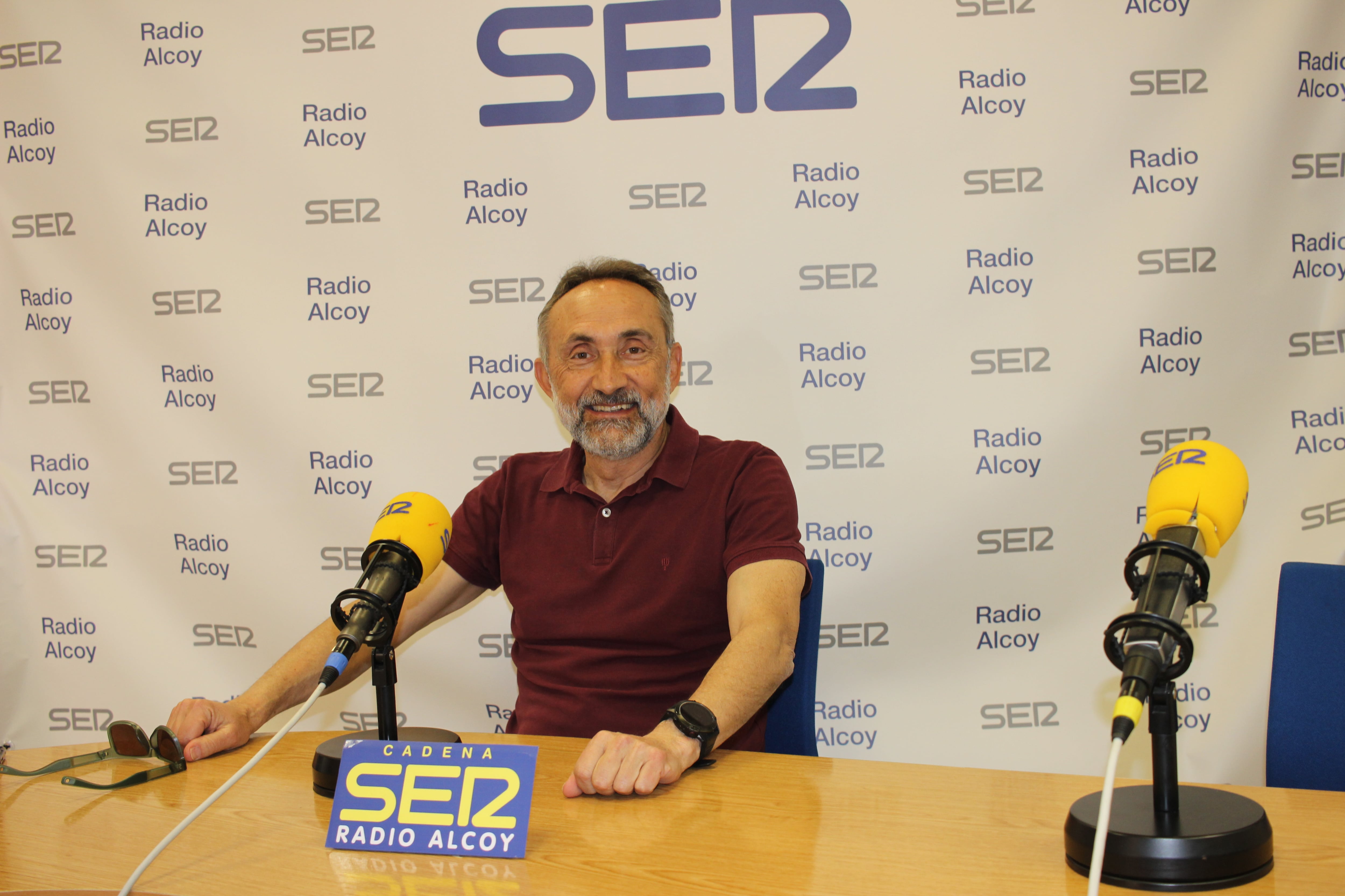 Paco Fuster ha estado en el estudio central de Radio Alcoy