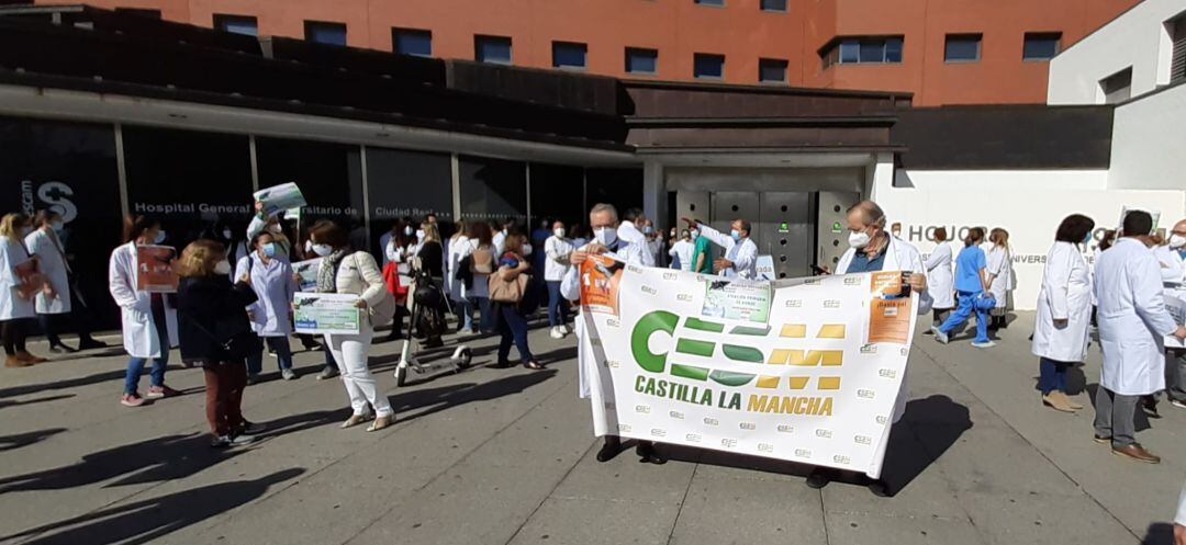 Concentración en el Hospital General de Ciudad Real