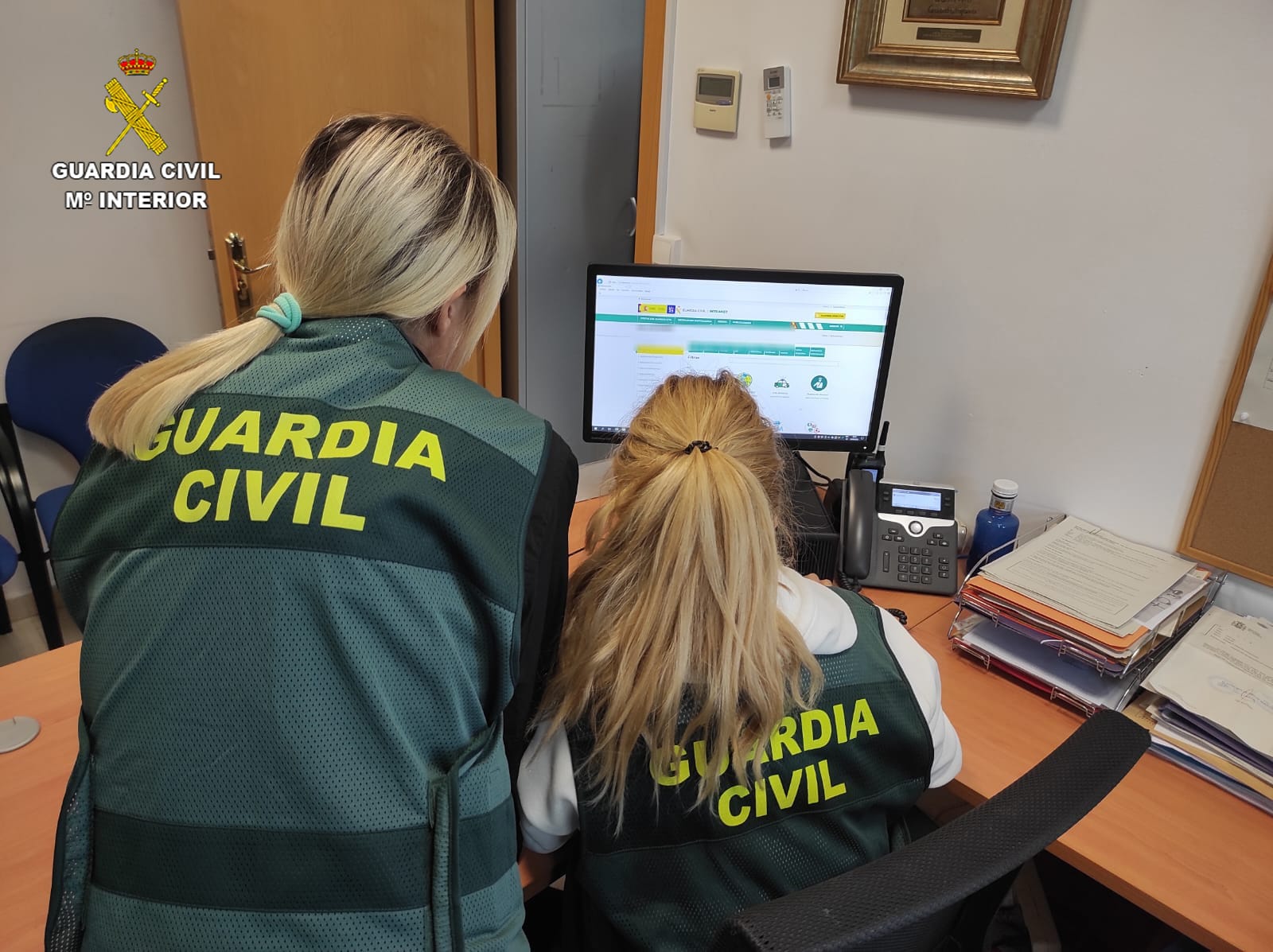 Agentes de la Guardia Civil