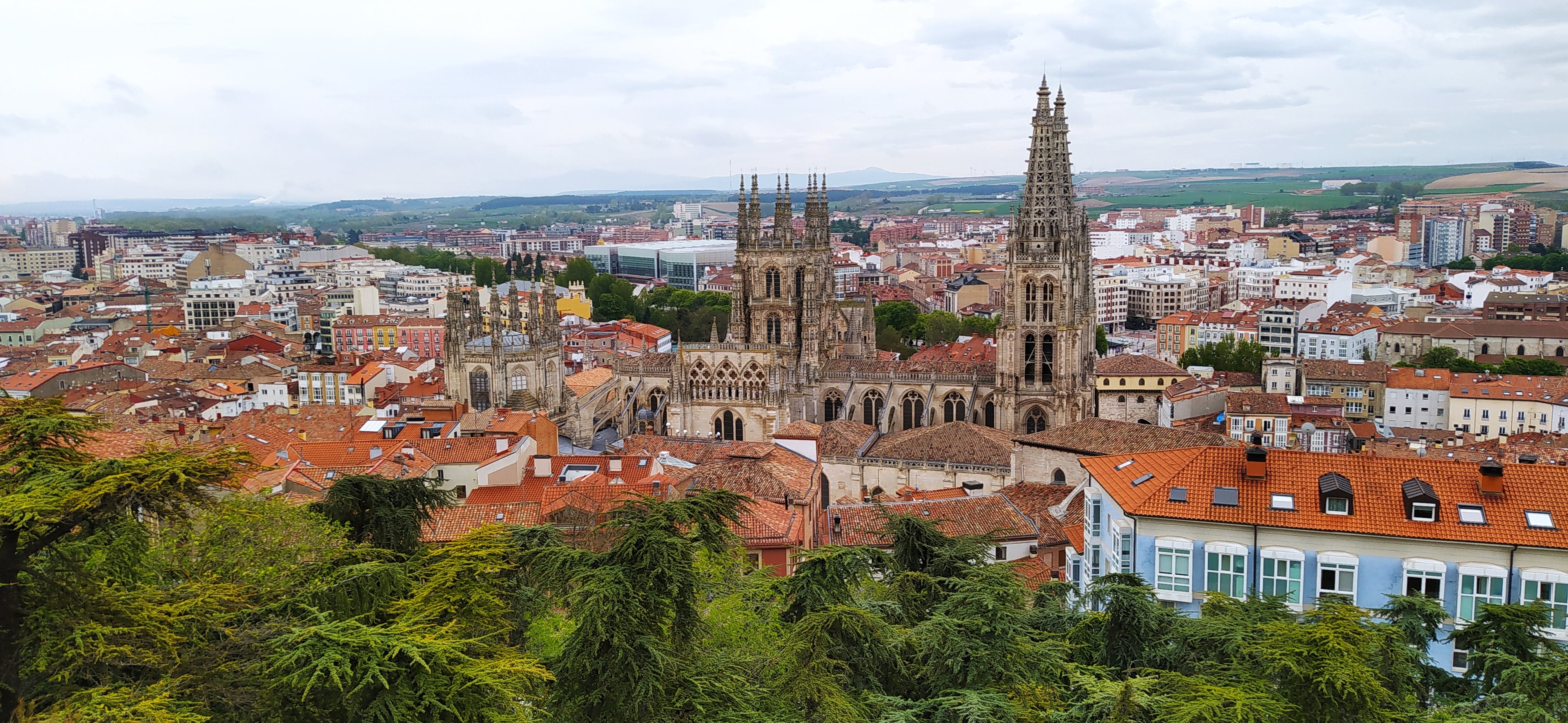 Imagen de la ciudad de Burgos desde el mirador de El Castillo