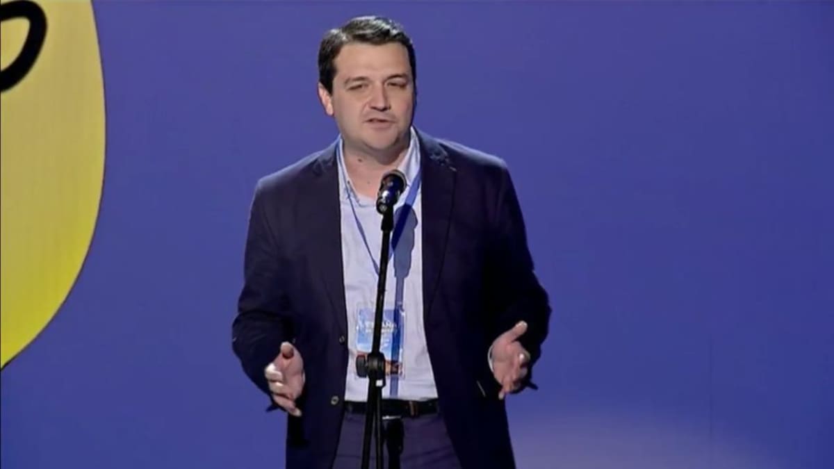 Bellido apuesta por una bajada masiva de impuestos y la supresión de las plusvalías