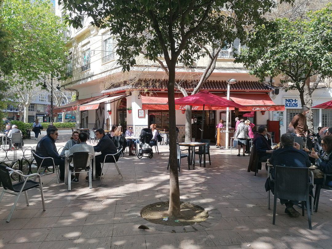 Terraza de bar en València (archivo)