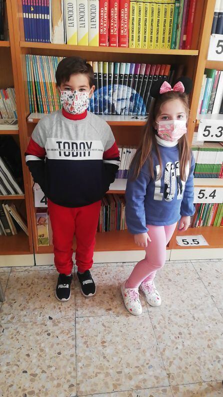 Antonio Javier y Alicia, los niños participantes del colegio General Fresneda