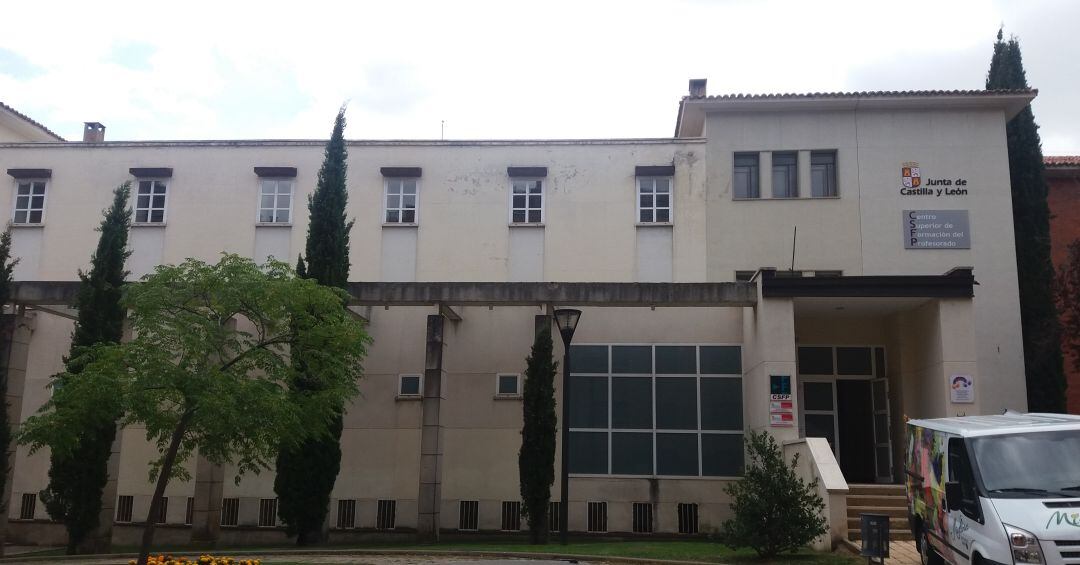 El curso escolar sigue adelante de forma satisfactoria en Soria vía telemática.