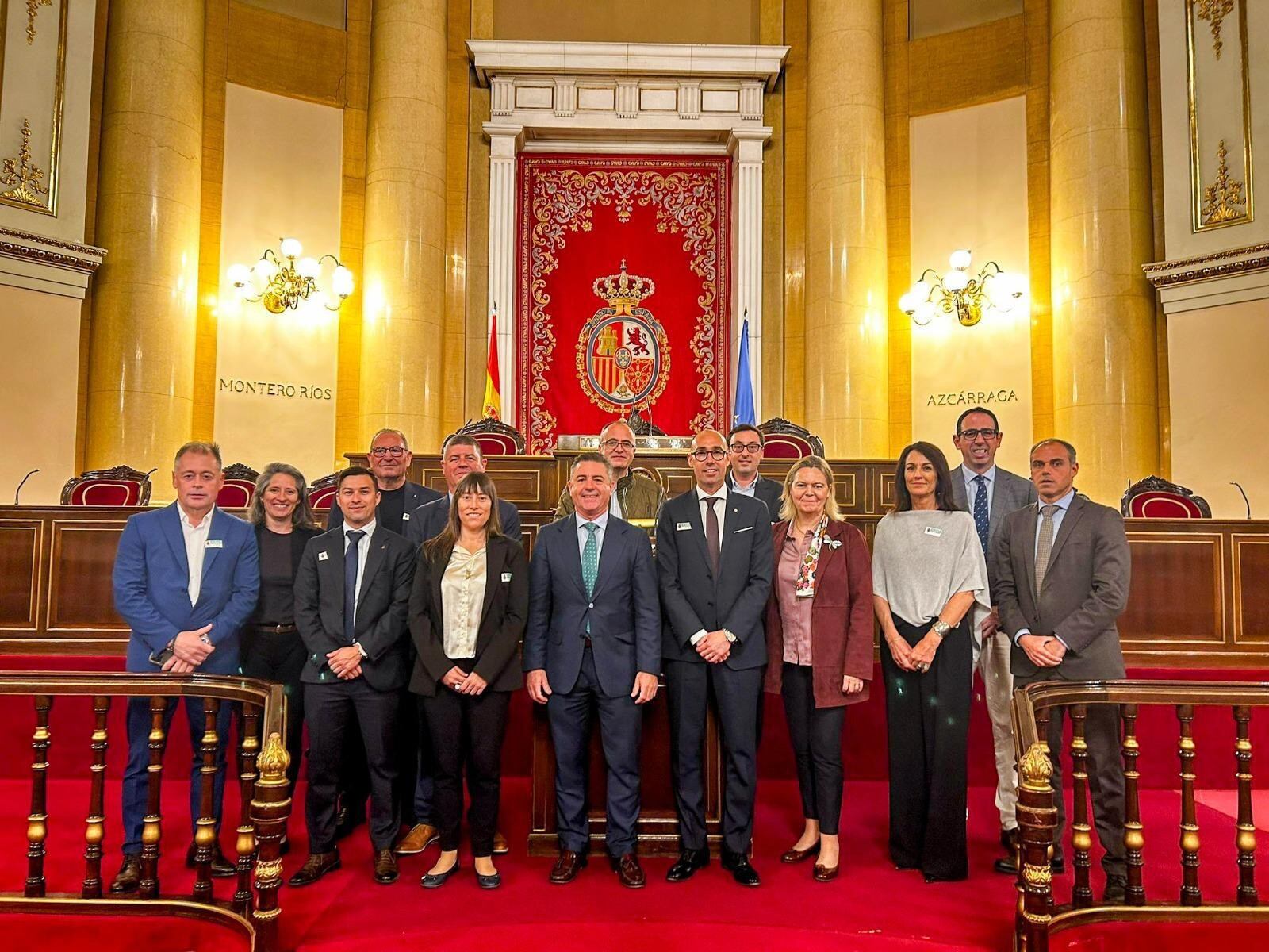 Comitiva isleña que se ha desplazado este miércoles al Senado
