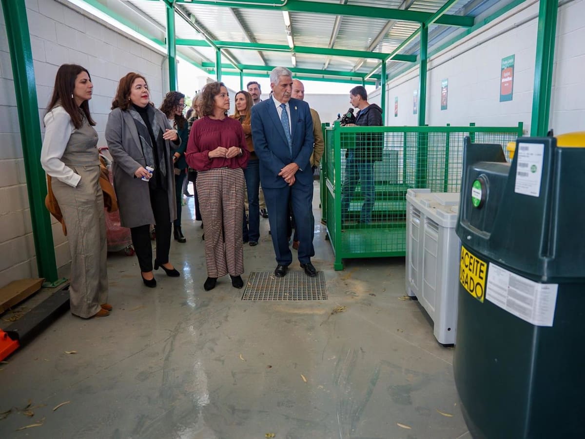 Chipiona inaugura su nuevo punto limpio tras más de 521.000 euros de inversión
